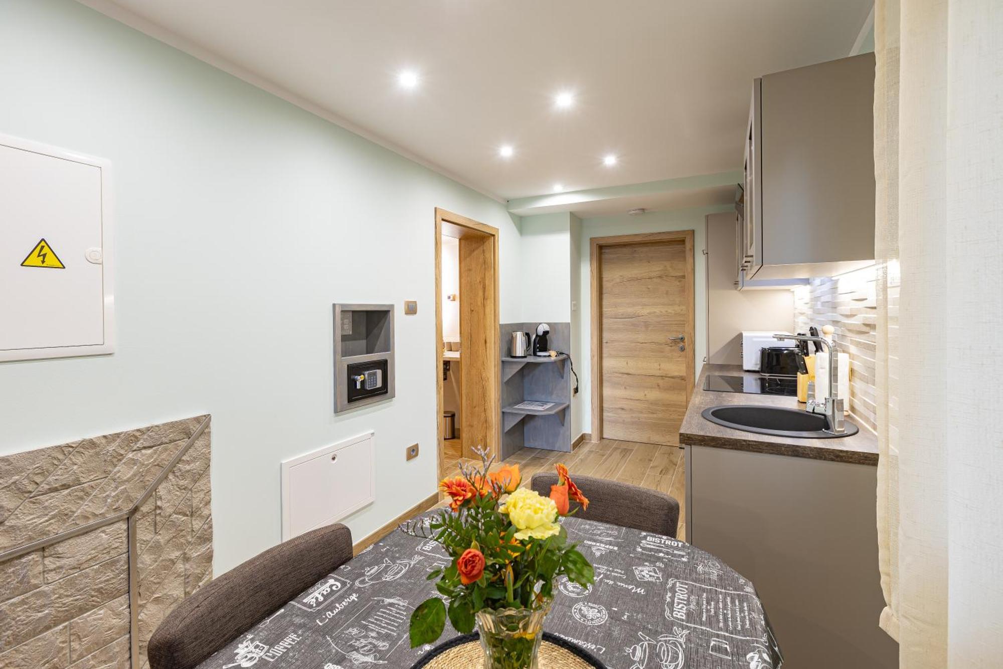 Adriatic Bay Apartments Порторож Екстериор снимка